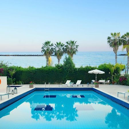 Zavos Marathon Beach Apartments Limasol Buitenkant foto
